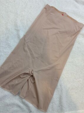SPANX Shape Invisible High-Waisted Mid-Thigh Short Medium Beige